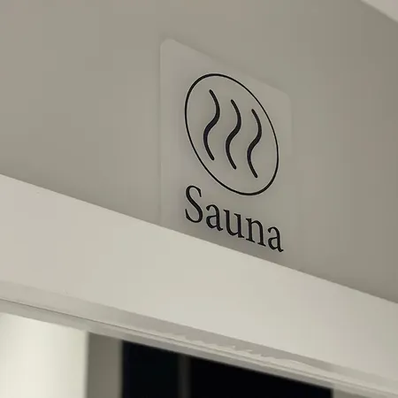 מלון דירות Ambassador Skyline 4*