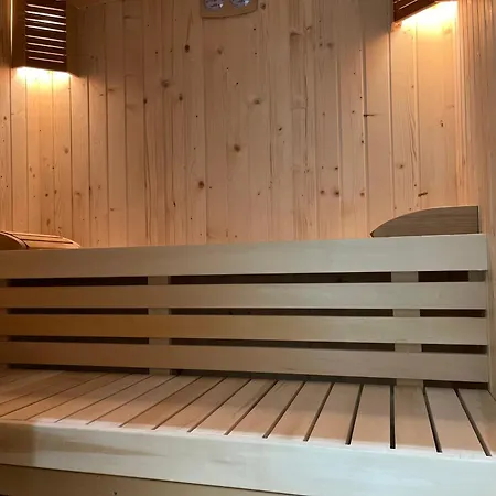 מלון דירות Ambassador Skyline טיראנה