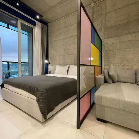 Ambassador Skyline 4* טיראנה