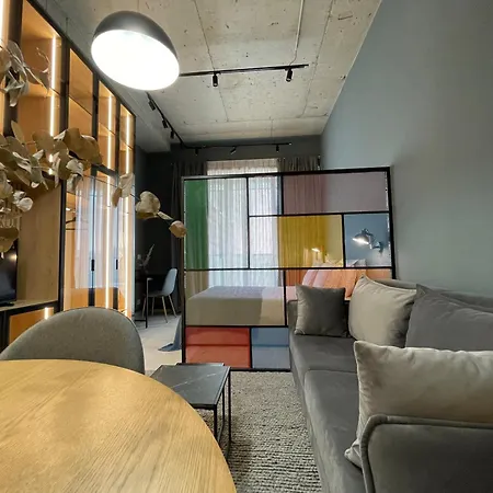 Ambassador Skyline מלון דירות טיראנה