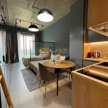 מלון דירות Ambassador Skyline טיראנה