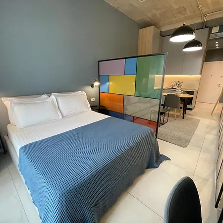 מלון דירות Ambassador Skyline 4*