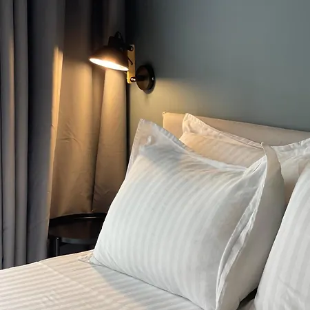 Ambassador Skyline Apart Otel *