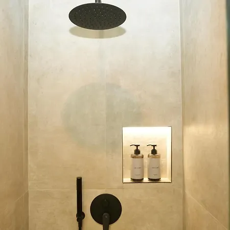 Ambassador Skyline מלון דירות