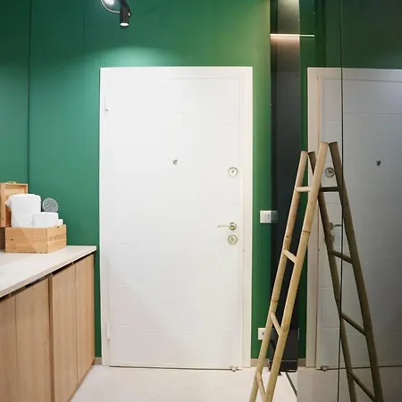 מלון דירות Ambassador Skyline