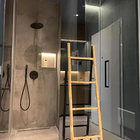 Ambassador Skyline 公寓式酒店