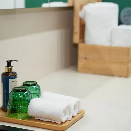 Ambassador Skyline Ξενοδοχείο με διαμερίσματα Τίρανα