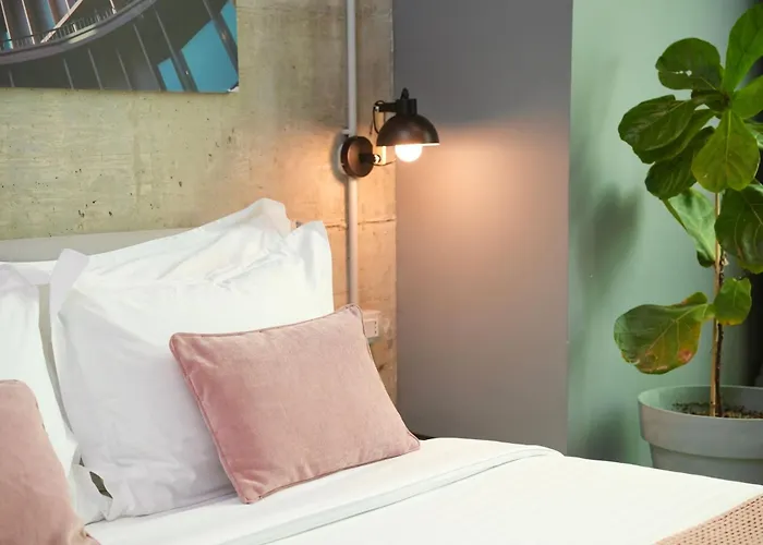 Ambassador Skyline 4*